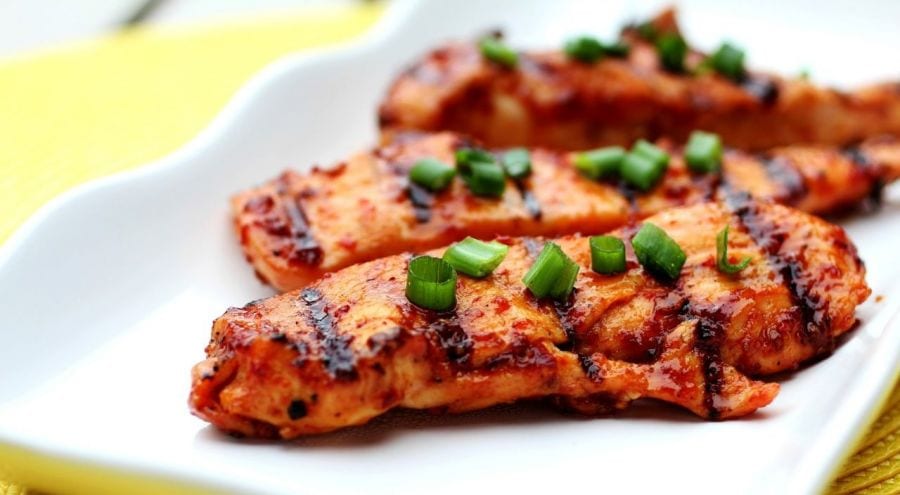 peito de frango grelhado e temperado